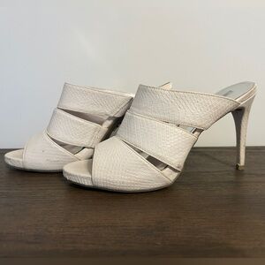Woman’s Jennifer Lopez Heels